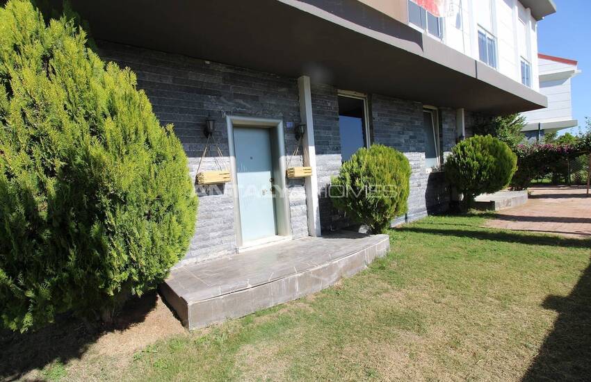 Güzeloba'da Oturmaya Hazır Eşyalı Müstakil Villa 4