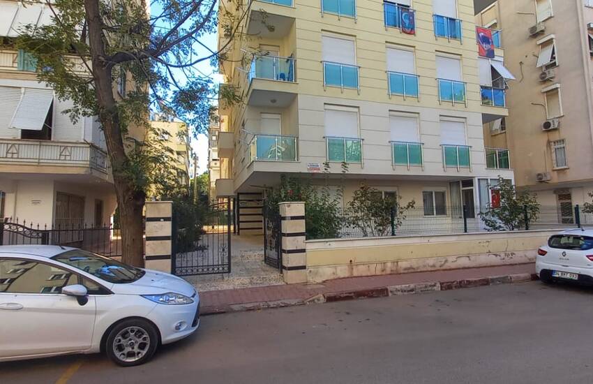 Muratpaşa’da Taşınmaya Hazır Doğalgazlı ve Ferah Daire 1