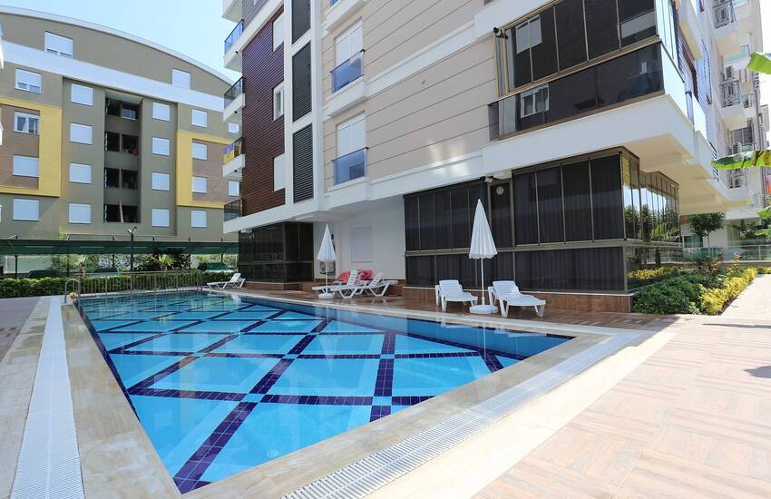 Furnished Property in a Complex with Pool in Antalya Konyaalti