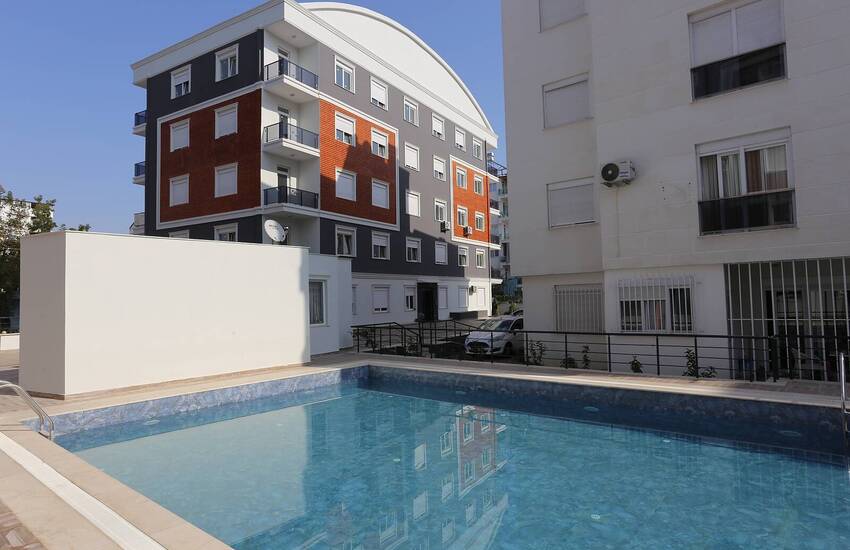 2-bedroom Apartment in a Complex with Pool in Muratpasa 1