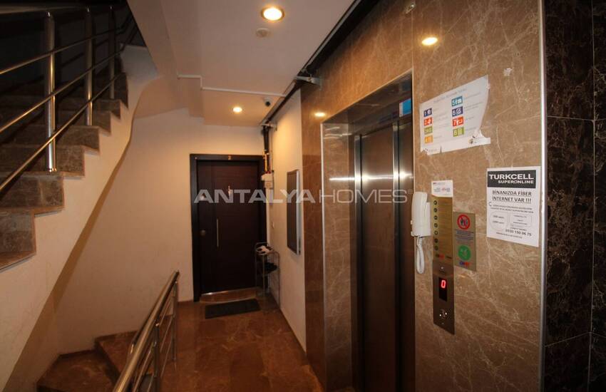 Spacious Apartment with Natural Gas System Near the Sea in Lara 2