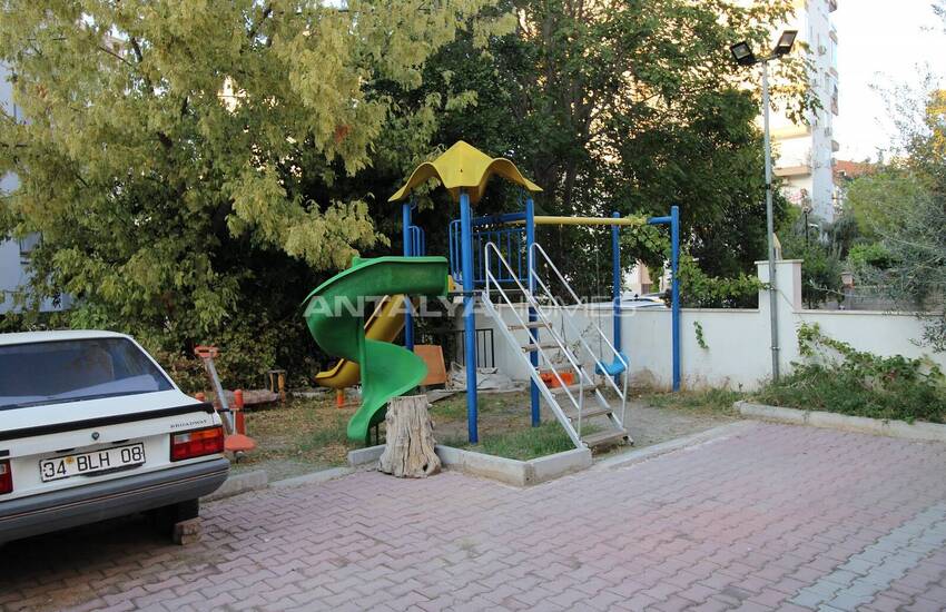 Spacious Apartment with Natural Gas System Near the Sea in Lara 9