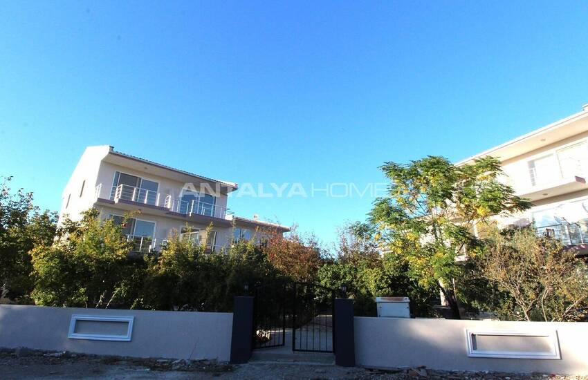 آپارتمان های بزرگ در نزدیکی امکانات اجتماعی در کادریه، ترکیه 1