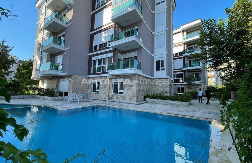 Stylish Flat in a Complex Close to the Sea in Muratpasa 2