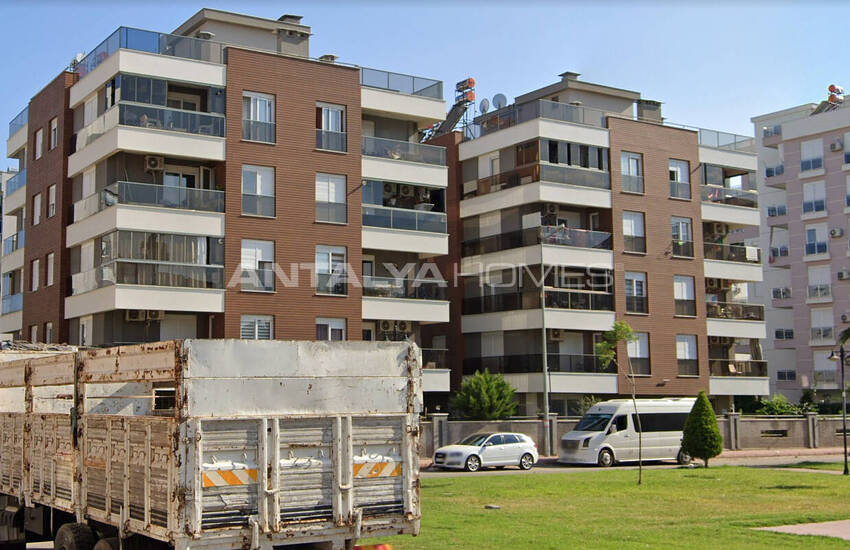 Well-located Flat Near City Center in Muratpasa Antalya 2