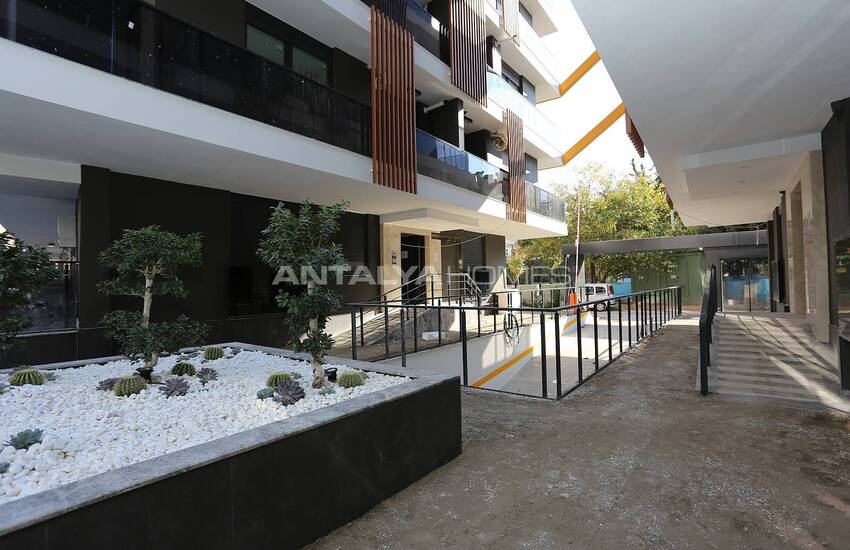 Apartment in Elit Complex Near the Sea in Antalya Muratpasa 10