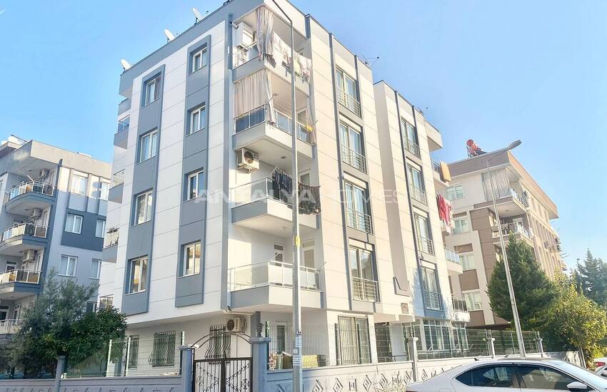 Spacious Flat Close to City Center in Antalya Muratpasa 2