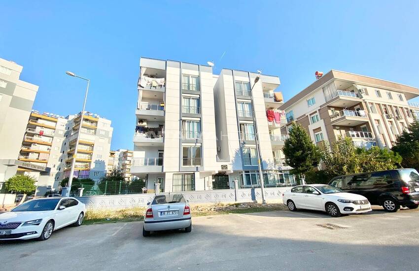 Spacious Flat Close to City Center in Antalya Muratpasa 3