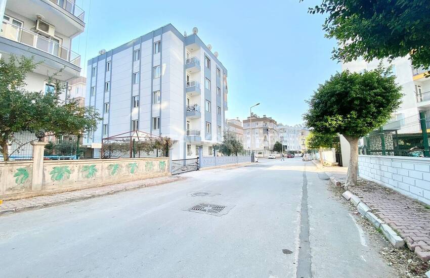 Spacious Flat Close to City Center in Antalya Muratpasa 6