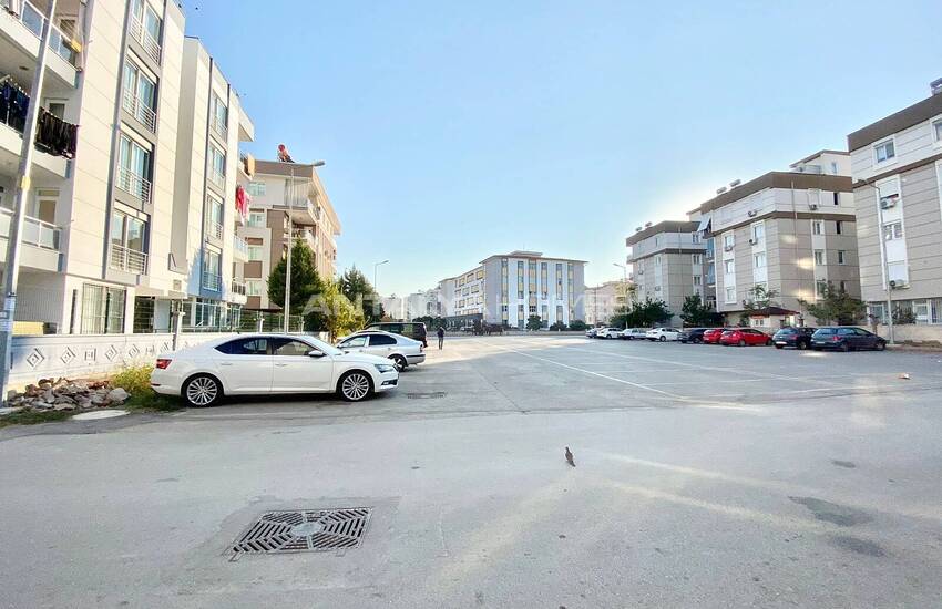Spacious Flat Close to City Center in Antalya Muratpasa 4