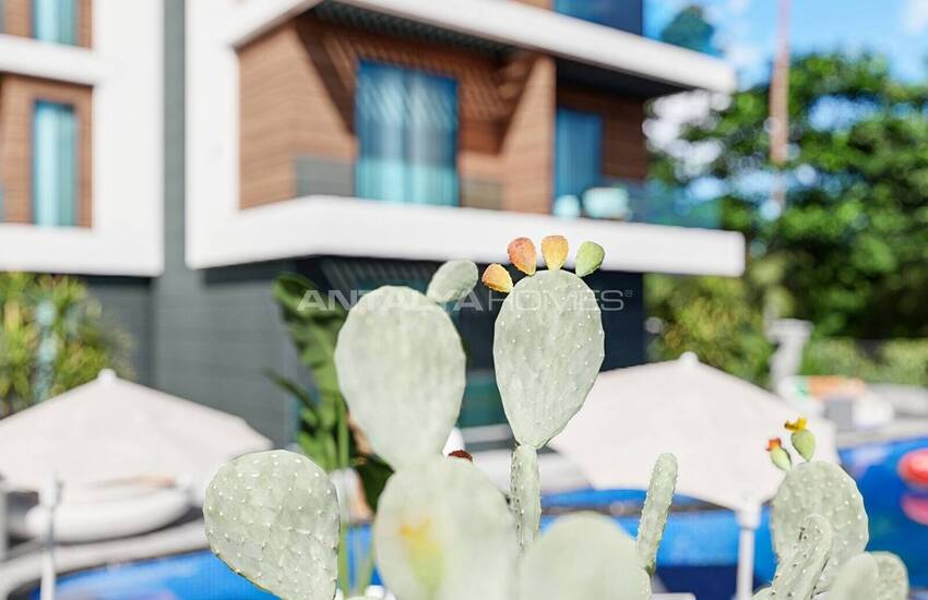 Apartments with Pool Views Near Airport in Altintas Antalya 5