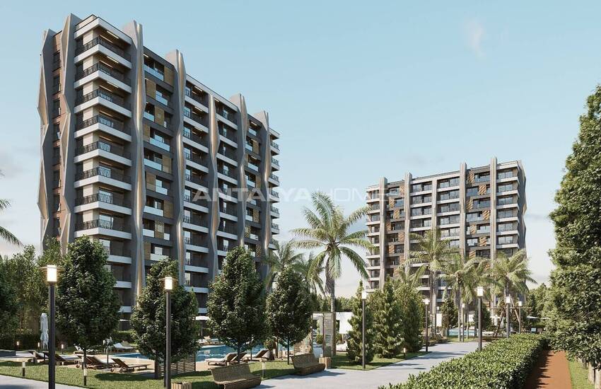 Flats with Private Garden and En-suite Bathroom in Antalya