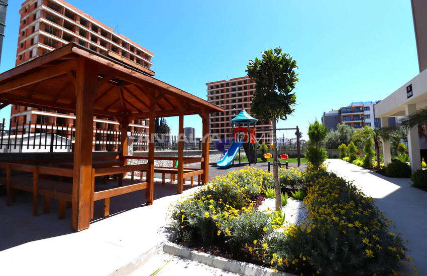 شقق مع تراس مع مجمع سكني آمن في أكسو ألتينطاش 9