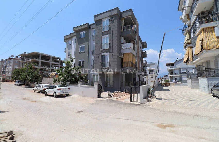 Wohnungen 900 M Von Der Straßenbahnstation In Antalya Kepez 1