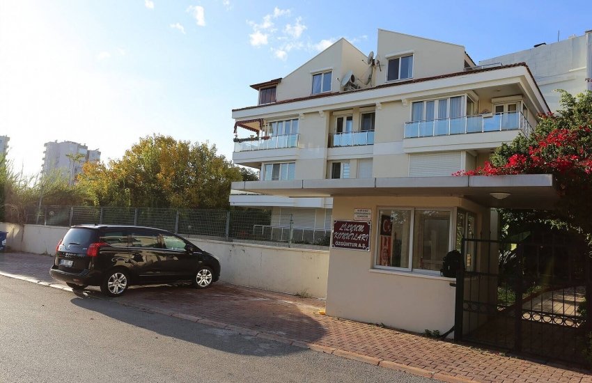 Duplex Apartment with Sea and Mountain View in Antalya Konyaalti