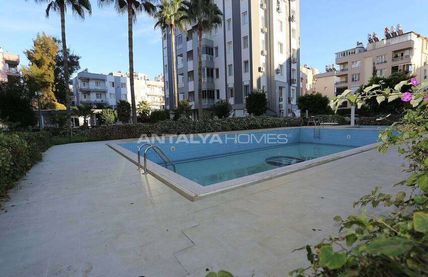 Speciaal Ontworpen 4+1 Penthouse Appartement In Antalya