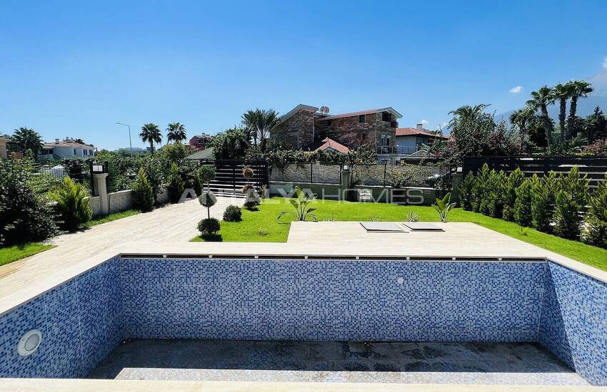 Möblerat 4+1 Hus 300 M Från Havet I Kemer 1