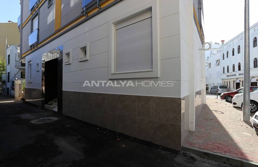 Fully Furnished 1+1 Flat in the Heart of the City in Antalya 4
