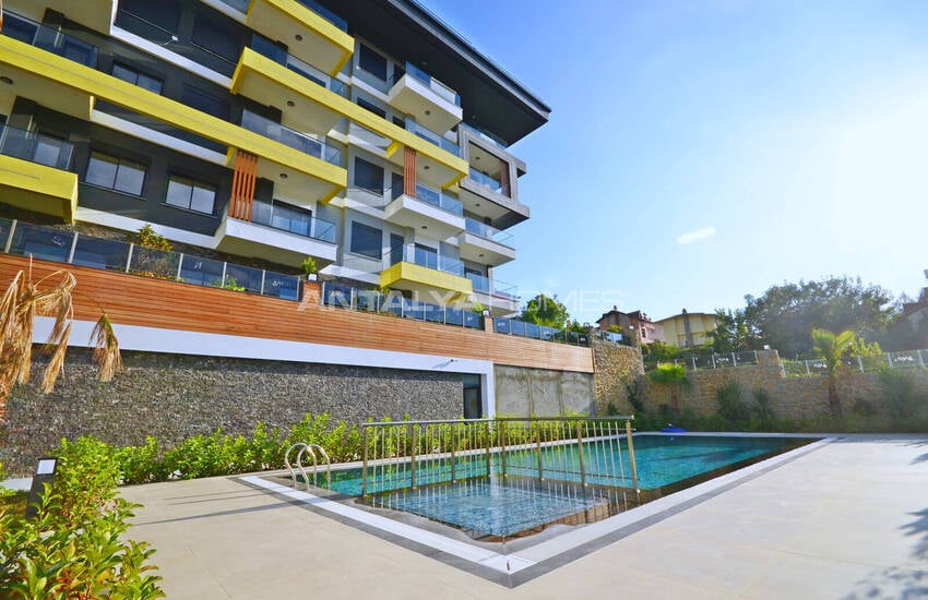 Alanya Kestel'de Dimçayı ve Plaja Yakın Lüks Daireler 1