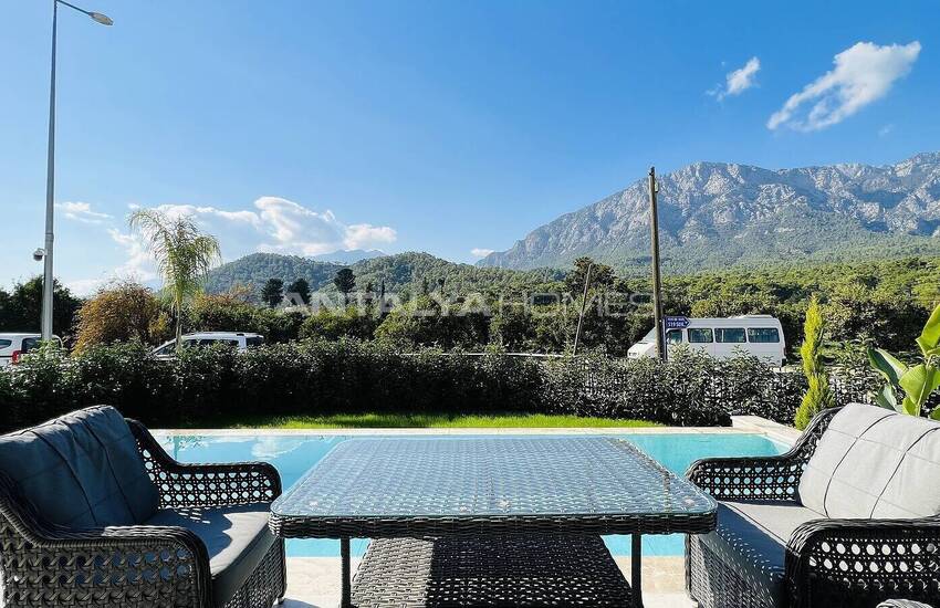 Kemer'de Muhteşem Dağ Manzaralı Satılık Lüks Villa 3