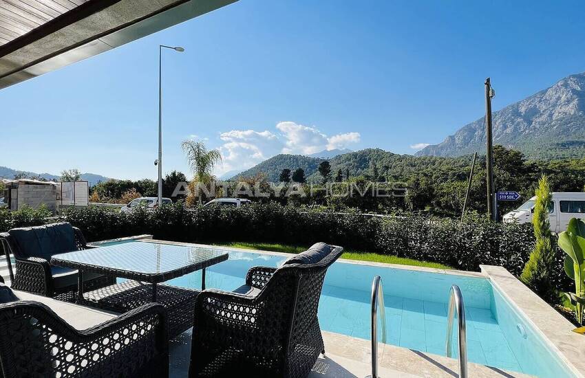 Kemer'de Muhteşem Dağ Manzaralı Satılık Lüks Villa 5