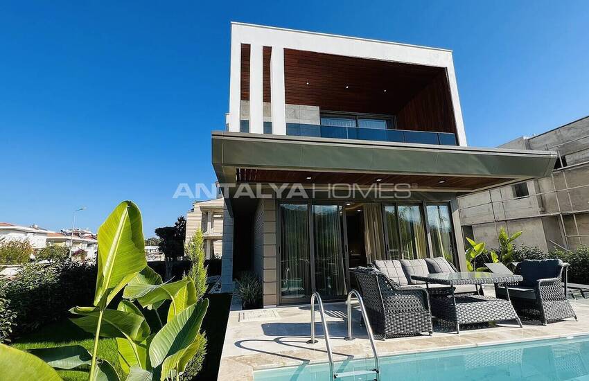 Kemer'de Muhteşem Dağ Manzaralı Satılık Lüks Villa 9