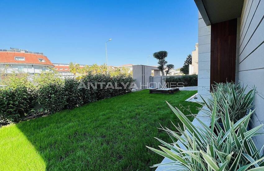 Kemer'de Muhteşem Dağ Manzaralı Satılık Lüks Villa 10