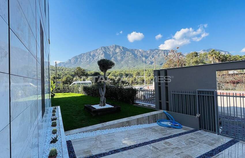 Kemer'de Muhteşem Dağ Manzaralı Satılık Lüks Villa 15