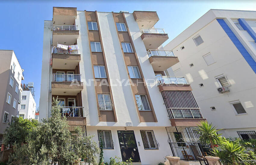 Cheap Well-kept Apartment Overlooking Park in Antalya 2