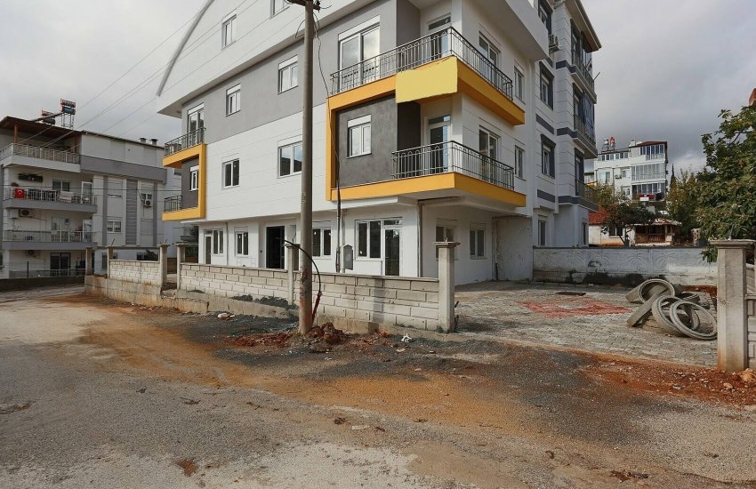 Wohnungen In Einem Neuen Gebäude In Antalya Kepez
