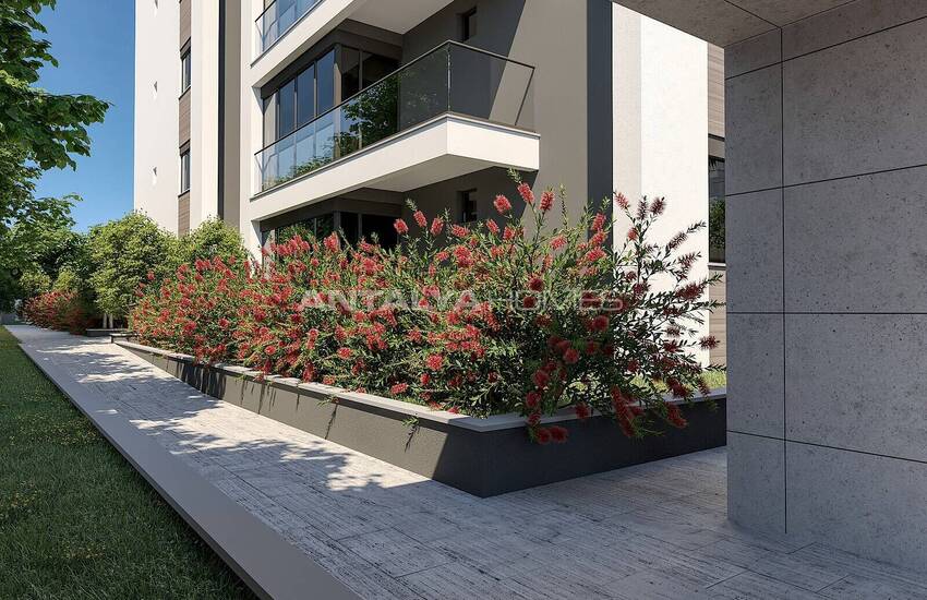 Spacious Apartment Close to the Beach in Altintas Aksu 4