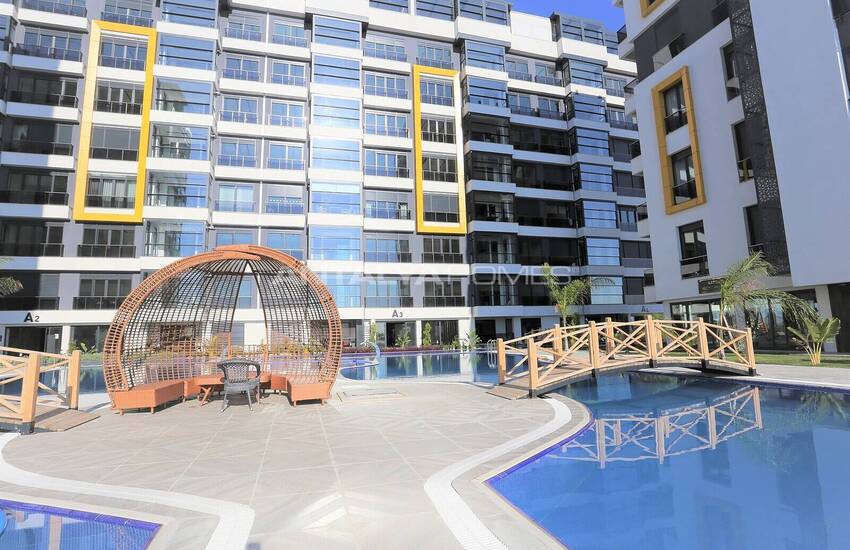 Flat with En-suite Bathroom in Complex with Pool in Antalya Kepez 2