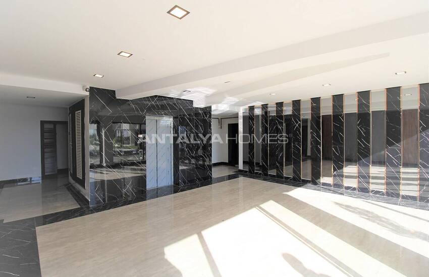 Flat with En-suite Bathroom in Complex with Pool in Antalya Kepez 10