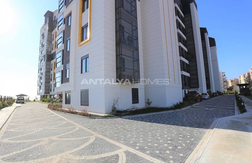 Flat with En-suite Bathroom in Complex with Pool in Antalya Kepez 11