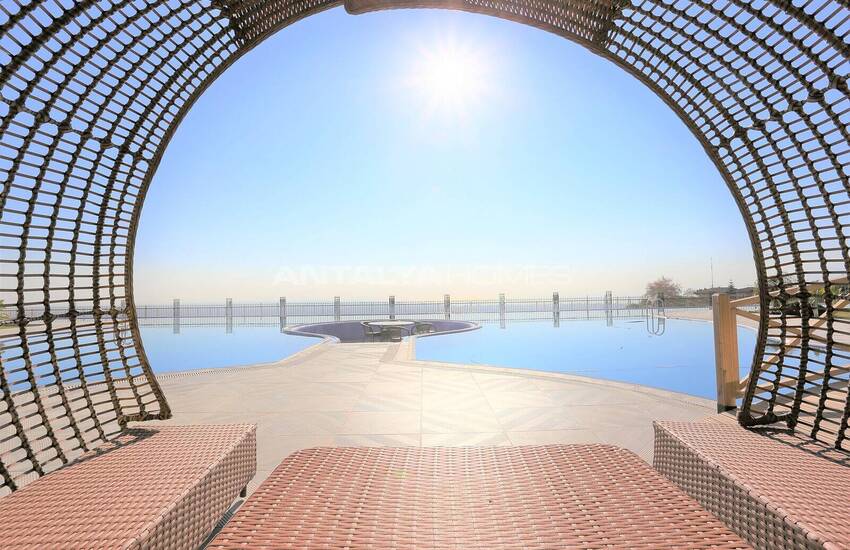 Flat with En-suite Bathroom in Complex with Pool in Antalya Kepez 6