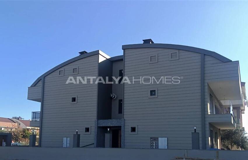 Appartements Dans Une Résidence Avec Piscine À Guzeloba Lara 2