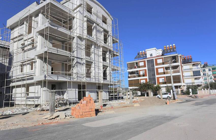 Forest View Apartments in Karsiyaka Neighborhood in Antalya Kepez 1