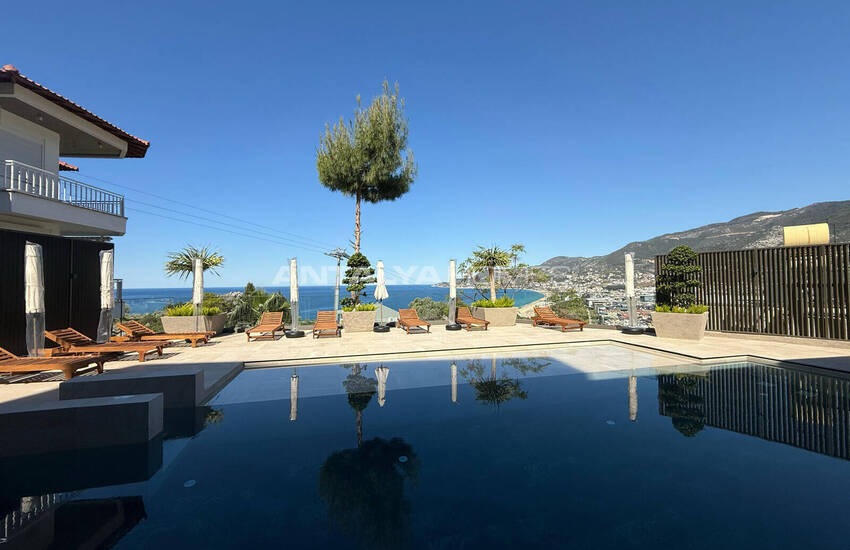 Seafront Properties with Unique Views in Alanya Carsi 4