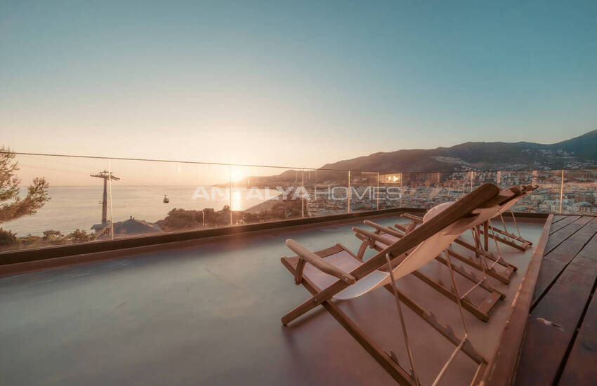 Seafront Properties with Unique Views in Alanya Carsi 7