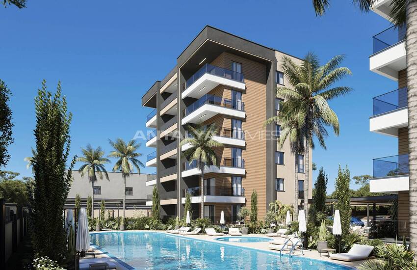 Geräumige Wohnung In Einem Luxus-komplex In Altintas Antalya