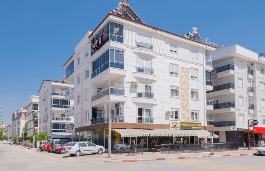 Ready to Move Apartment with Natural Gas Heating in Antalya 1