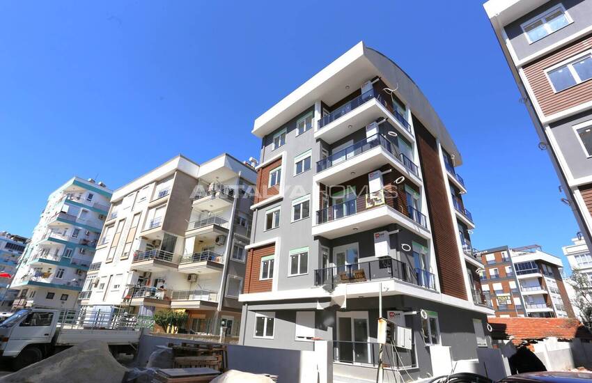 New and Stylish 2+1 Flats with Natural Gas in Antalya 1