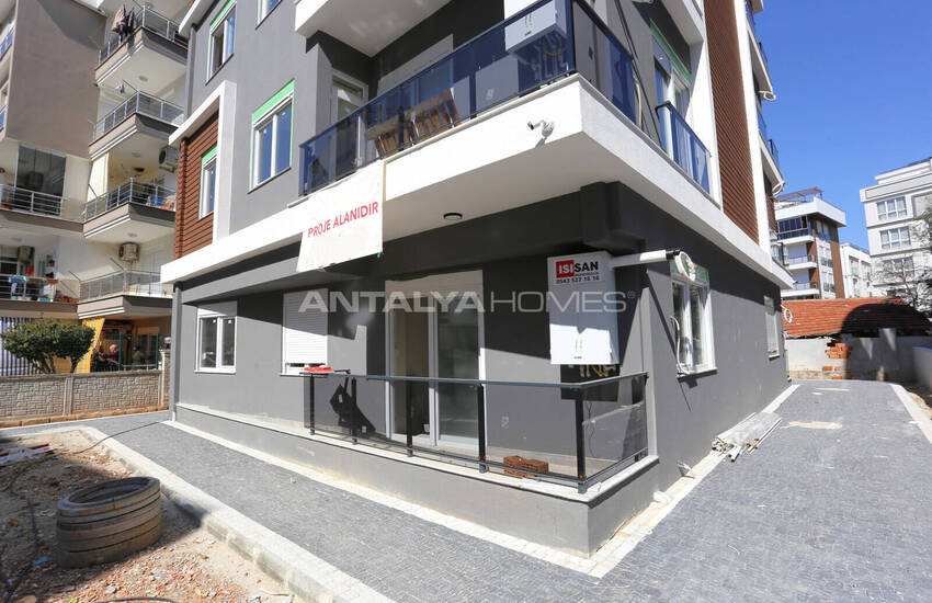 New and Stylish 4+1 Flat with Natural Gas in Antalya 3