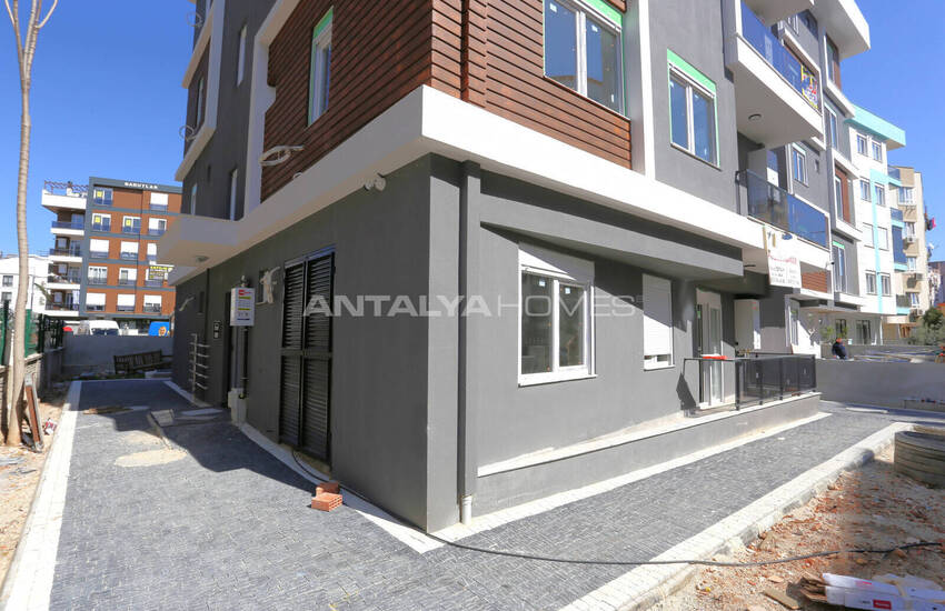New and Stylish 4+1 Flat with Natural Gas in Antalya 4