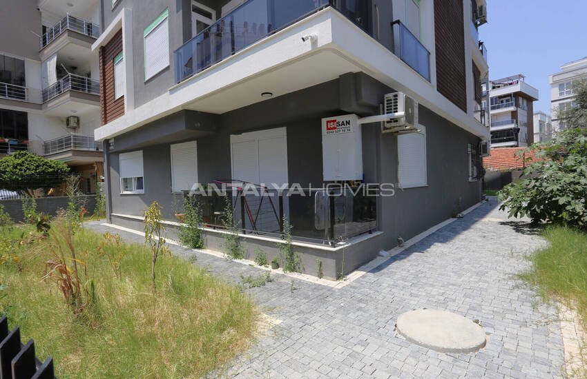 New and Stylish 4+1 Flat with Natural Gas in Antalya 6