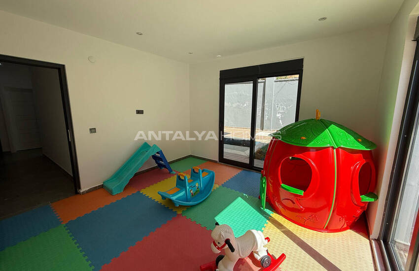 آپارتمان لوکس و نوساز نزدیک به دریا در آلانیا 7