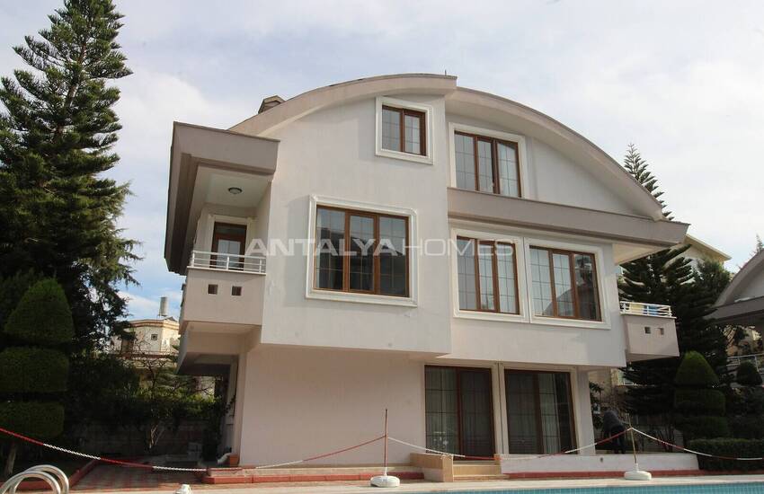 Villa Met Gemeenschappelijk Zwembad Dichtbij Strand In Belek 1