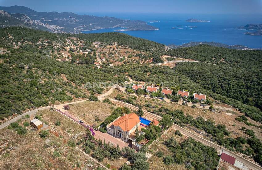 Fristående Hus Med Fantastisk Utsikt Över Havet Och Ön I Kas 31