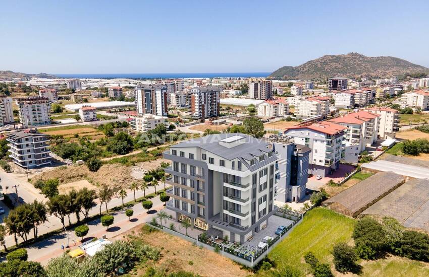 Gazipaşa Pazarcı'da Olanaklı Site İçerisinde Satılık Daireler 2