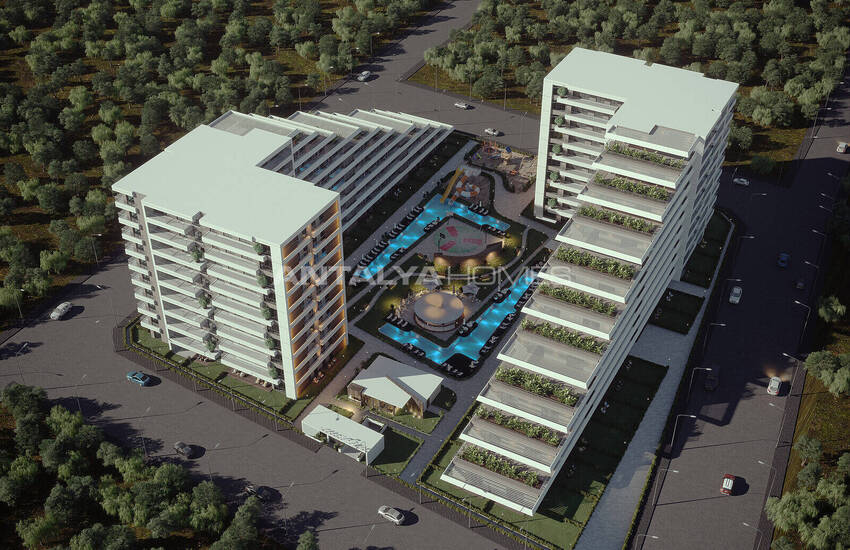 Apartments with Garden Use in a Complex in Antalya Altintas